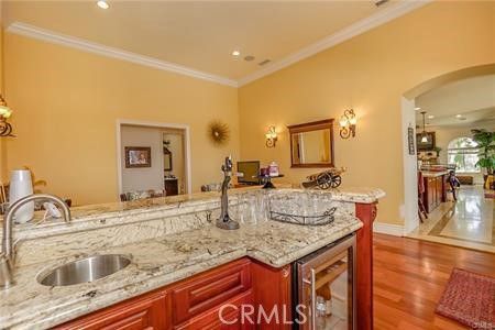 Interior, Recessed Lighting, Wood Texture Flooring