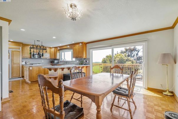 Dining room, Interior, Kitchen, Recessed Lighting, Wood Texture Flooring