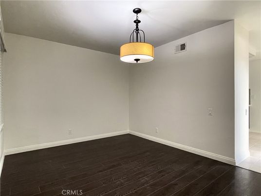 Interior, Pendant Lights, Wood Texture Flooring