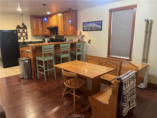 Dining room, Interior, Kitchen, Pendant Lights, Recessed Lighting, Wood Texture Flooring