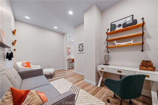 Home Office, Interior, Pendant Lights, Recessed Lighting, Wood Texture Flooring