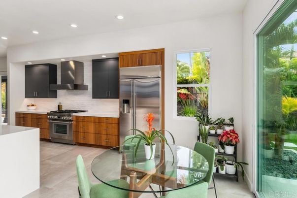 Dining room, Interior, Kitchen, Recessed Lighting, Stainless Steel Appliances