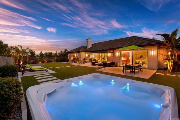 Backyard, Exterior, Hot Tub