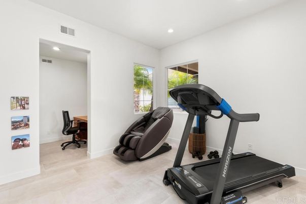 Fitness Equipment, Interior, Recessed Lighting