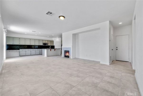 Empty room, Fireplace, Interior, Kitchen, Recessed Lighting