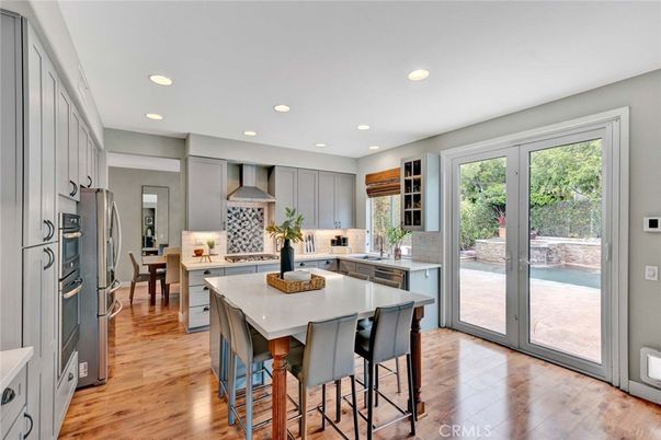 Dining room, Interior, Kitchen, Recessed Lighting, Wood Texture Flooring