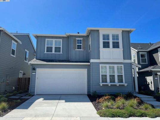 Attached, Exterior, Facade, Rowhouse