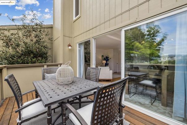 Exterior, Wood Texture Flooring