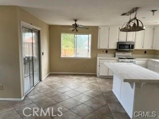 Chandelier, Interior, Kitchen