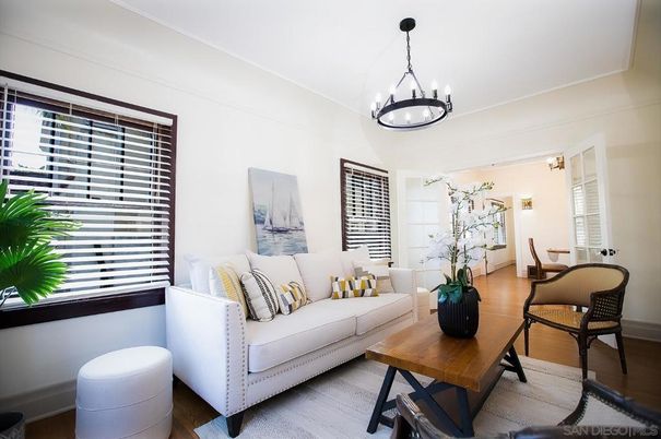 Chandelier, Interior, Living room, Pendant Lights, Wood Texture Flooring