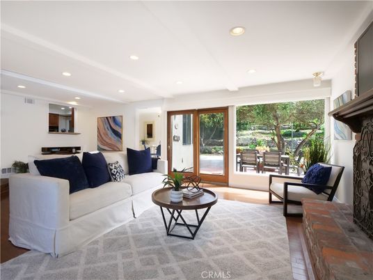 Fireplace, Interior, Living room, Recessed Lighting