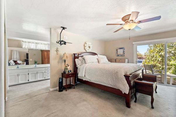 Bedroom, Interior, Pendant Lights