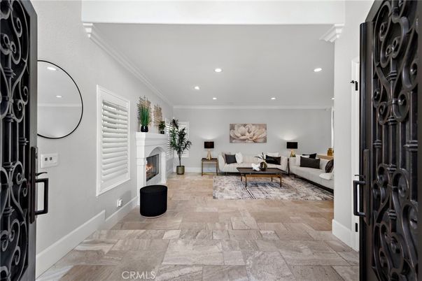 Fireplace, Interior, Living room, Recessed Lighting