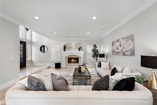 Fireplace, Interior, Living room, Recessed Lighting