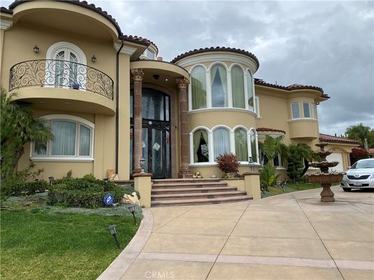 Exterior, Facade, Mediterranean