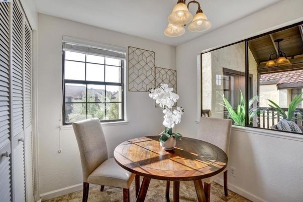 Dining room, Interior