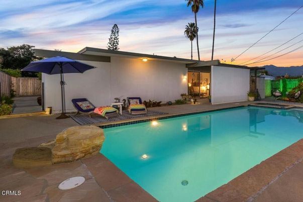 Exterior, Pool