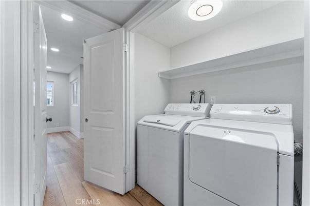 Interior, Recessed Lighting, Utility Closets, Washer, Wood Texture Flooring