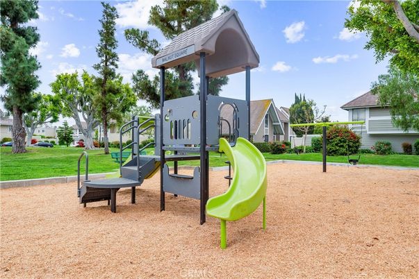 Backyard, Exterior, Playground