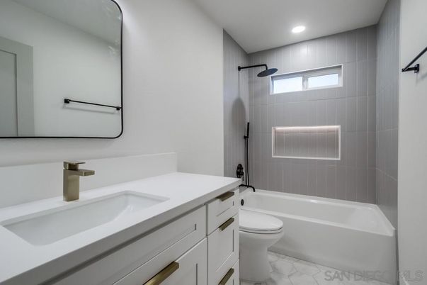 Bathroom, Interior, Marble, Recessed Lighting