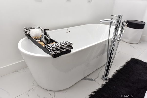 Bathroom, Free Standing Baths, Interior, Marble