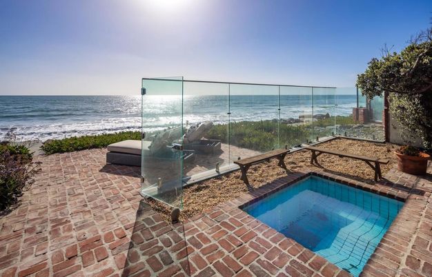 Exterior, Lake, Pool