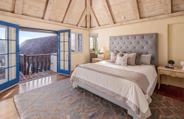 Bedroom, Interior, Wooden Beams, Wooden Ceilings, Wood Texture Flooring