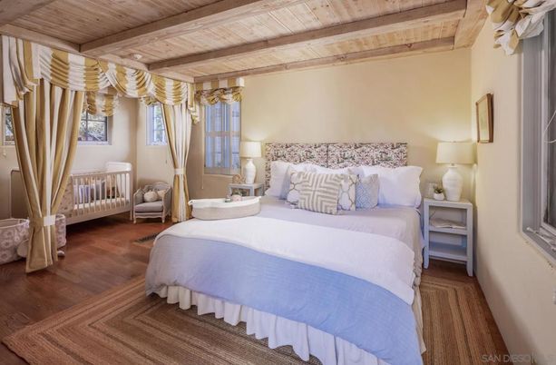 Bedroom, Interior, Wooden Beams, Wooden Ceilings, Wood Texture Flooring