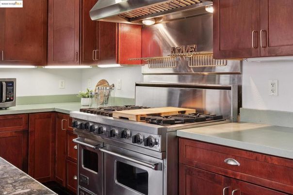 Interior, Kitchen, Stainless Steel Appliances