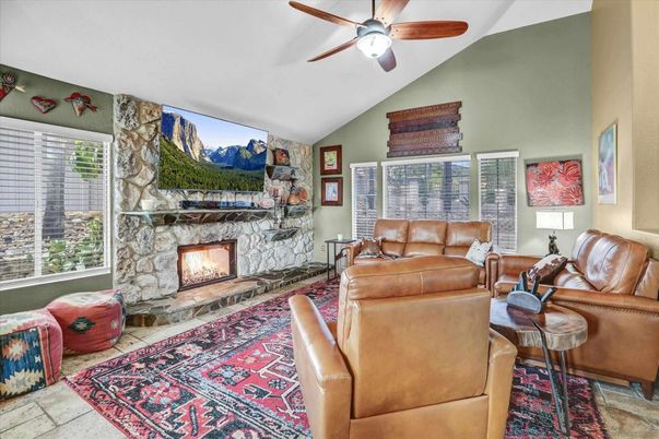 Fireplace, Interior, Living room