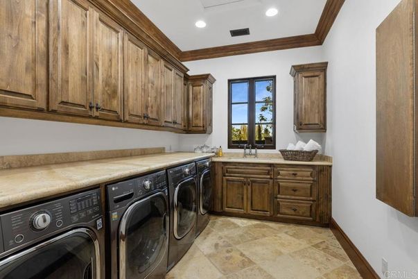 Interior, Recessed Lighting, Washer