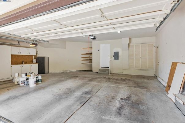 Garage, Interior