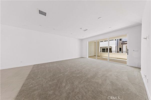 Empty room, Interior, Recessed Lighting
