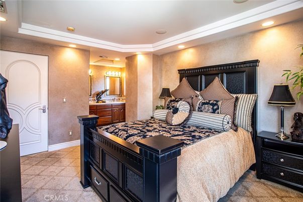 Bedroom, Interior, Recessed Lighting