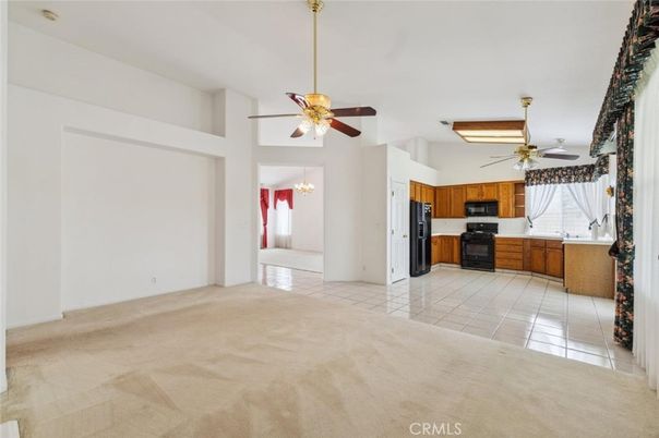 Chandelier, Interior, Kitchen