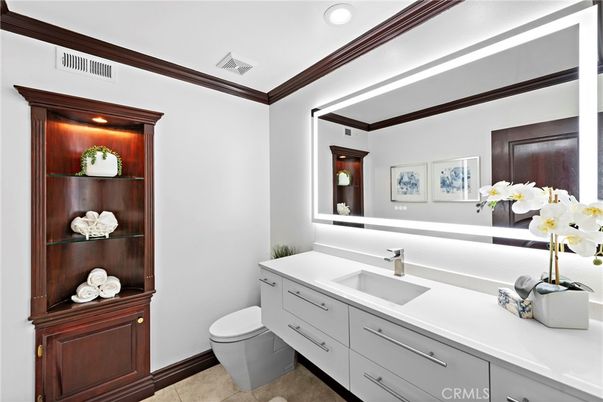 Bathroom, Interior, Recessed Lighting