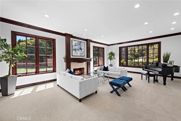 Fireplace, Interior, Living room, Piano, Recessed Lighting