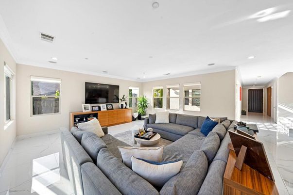 Interior, Living room, Marble, Recessed Lighting
