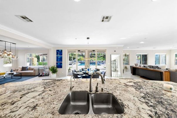 Dining room, Interior, Living room, Pendant Lights, Recessed Lighting