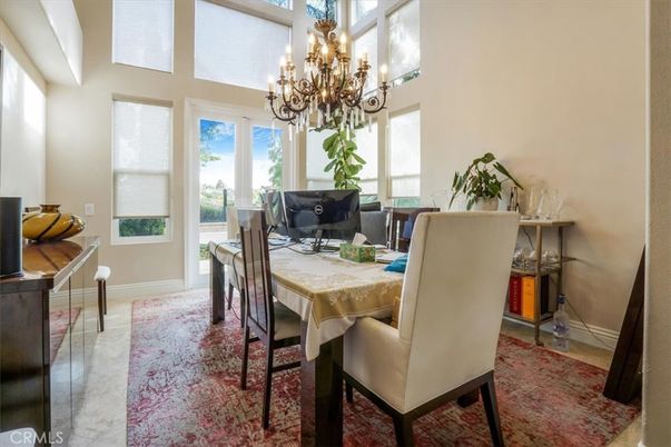 Chandelier, Dining room, Interior