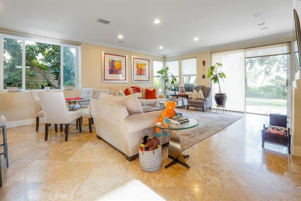 Dining room, Interior, Living room, Recessed Lighting