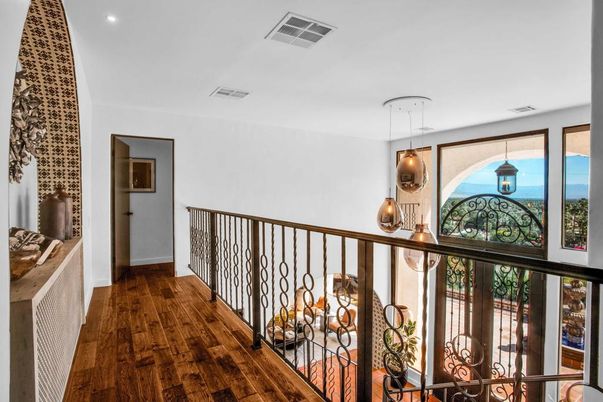 Interior, Pendant Lights, Recessed Lighting, Water, Wood Texture Flooring