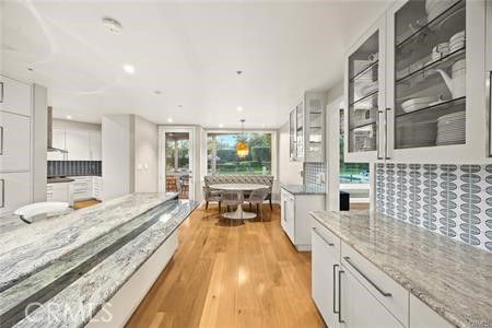 Dining room, Interior, Kitchen, Pendant Lights, Recessed Lighting, Wood Texture Flooring