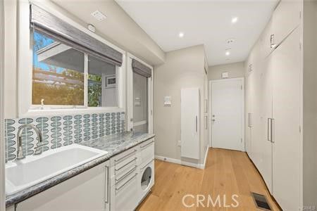 Bathroom, Interior, Recessed Lighting, Wood Texture Flooring