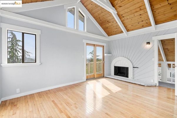 Empty room, Fireplace, Interior, Wooden Ceilings, Wood Texture Flooring
