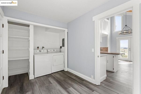 Interior, Pendant Lights, Utility Closets, Washer, Wood Texture Flooring
