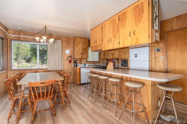 Chandelier, Dining room, Interior, Kitchen, Wood Texture Flooring