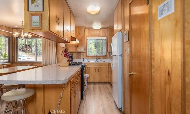 Interior, Kitchen, Pendant Lights, Wood Texture Flooring, Wooden Walls