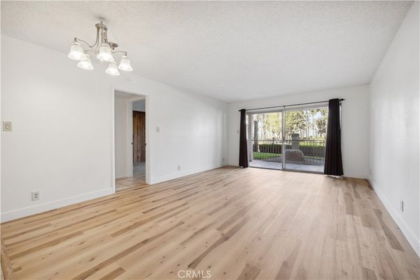 Chandelier, Empty room, Interior, Wood Texture Flooring