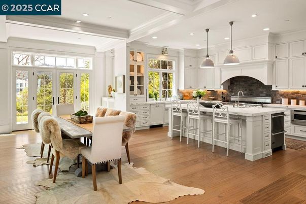 Dining room, Interior, Kitchen, Pendant Lights, Recessed Lighting, Wood Texture Flooring